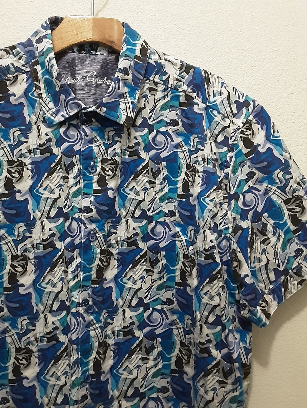 Robert Graham Abstract Geometric Plaid Button Short Sleeve